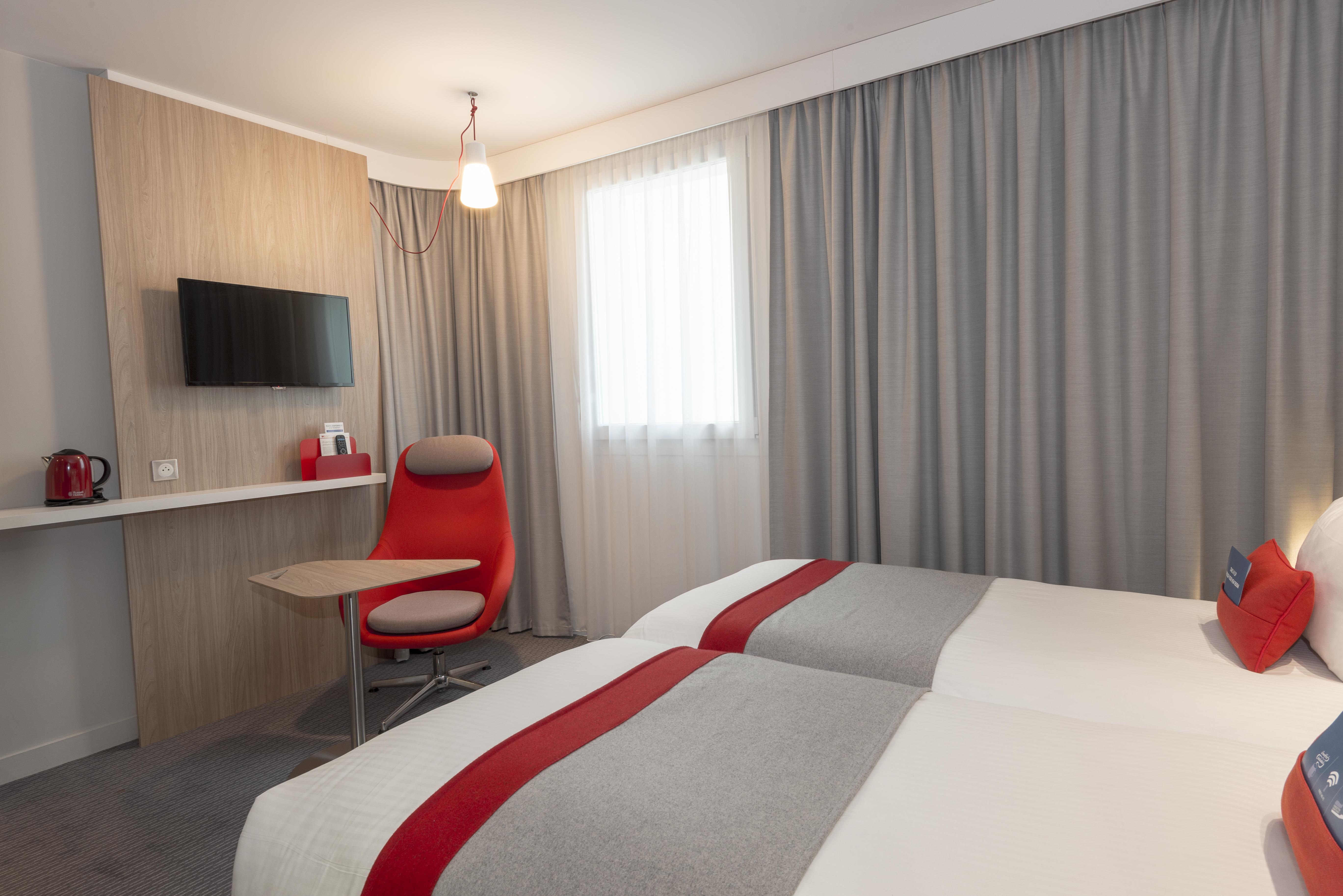 Holiday Inn Express Paris - Velizy By Ihg Esterno foto