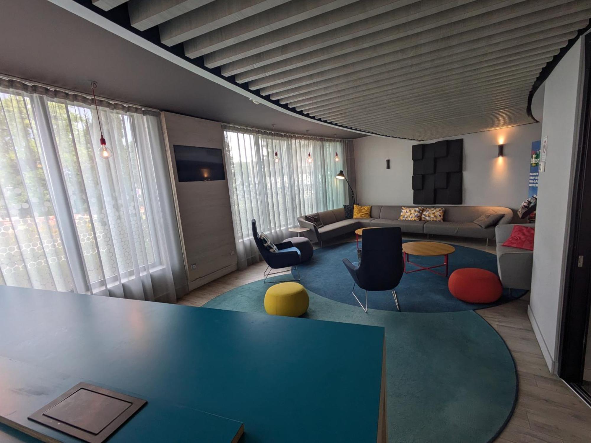 Holiday Inn Express Paris - Velizy By Ihg Esterno foto