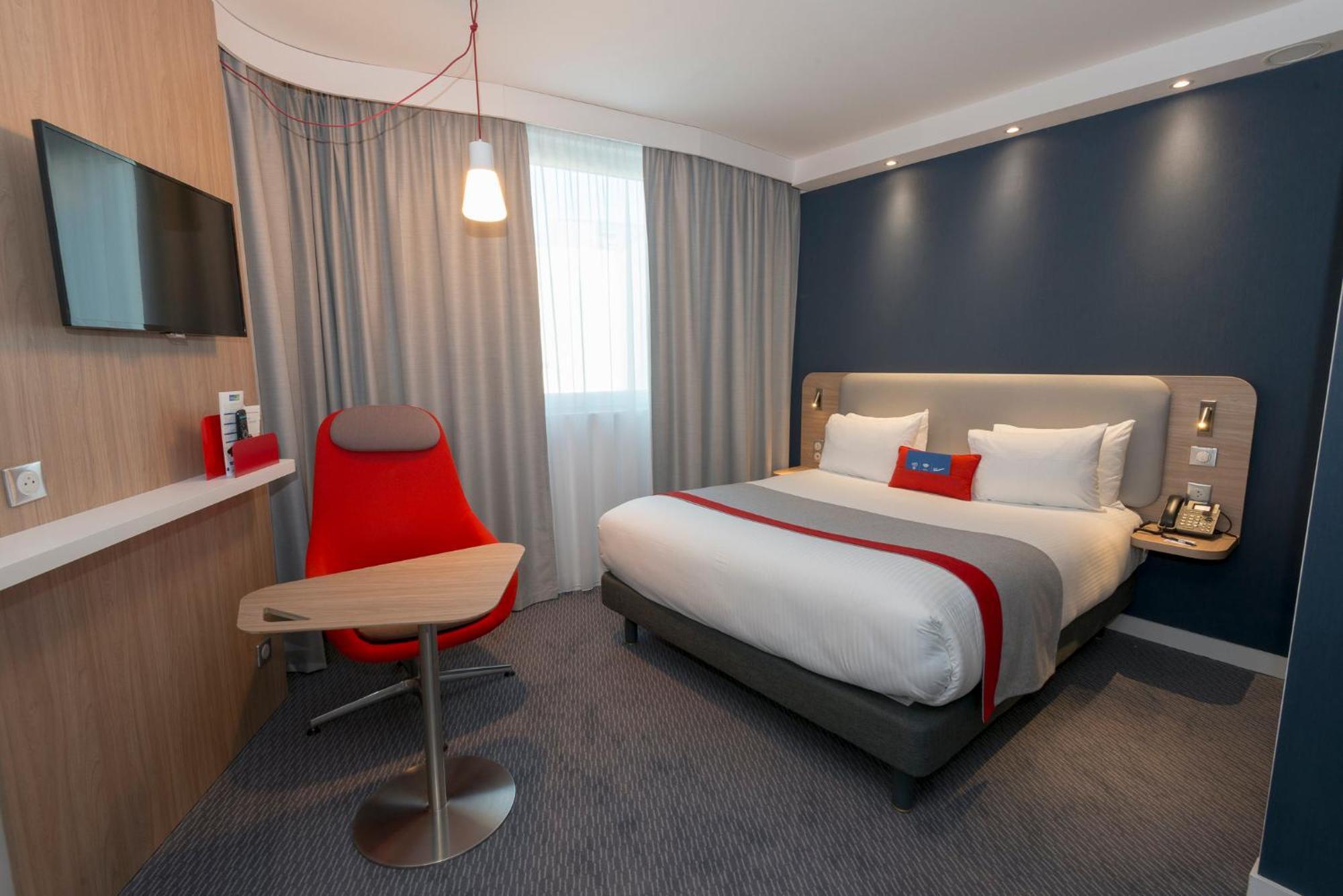 Holiday Inn Express Paris - Velizy By Ihg Esterno foto