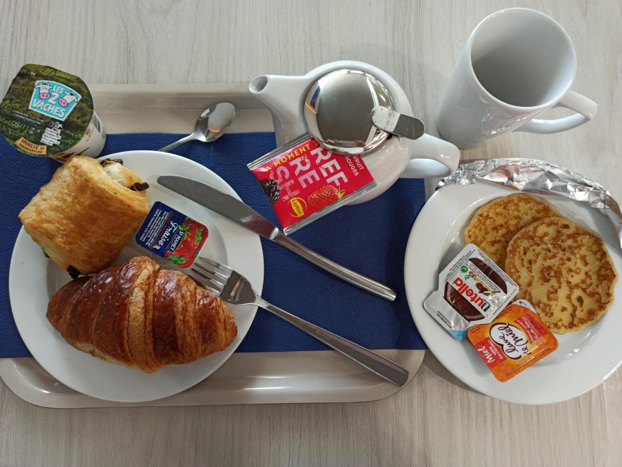 Holiday Inn Express Paris - Velizy By Ihg Esterno foto